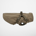 Load image into Gallery viewer, Norma lietus jaka suņiem ar integrētiem iemauktiem | Taupe: XXS
