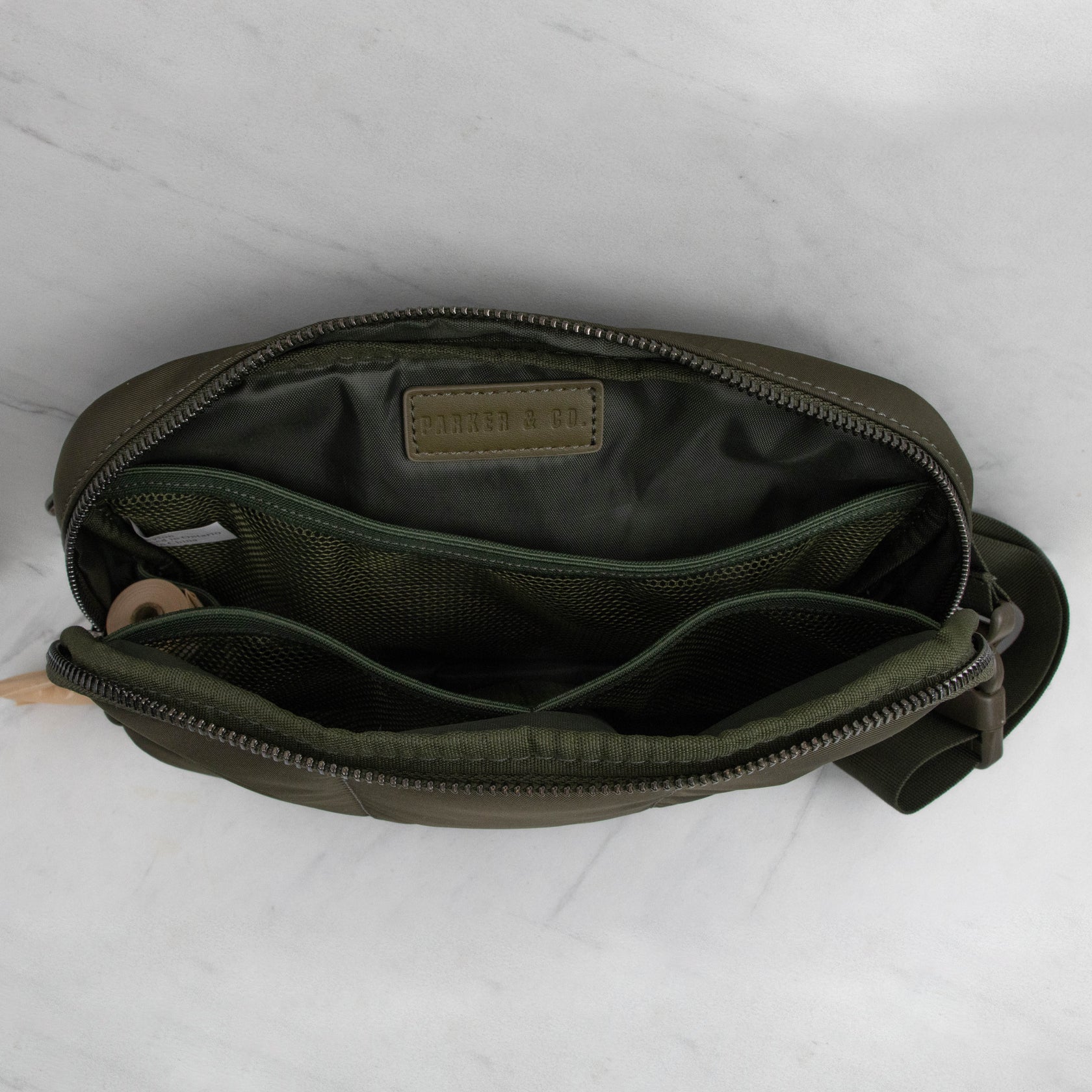 Stepēta pastaigu soma (tumši zaļa)